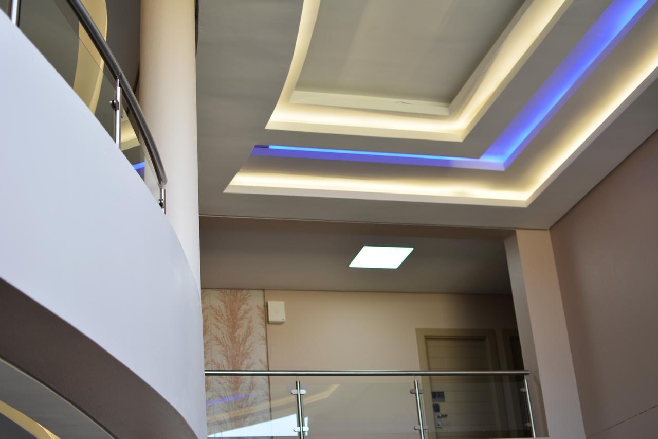Regal Inn Hotel Мидранд Экстерьер фото