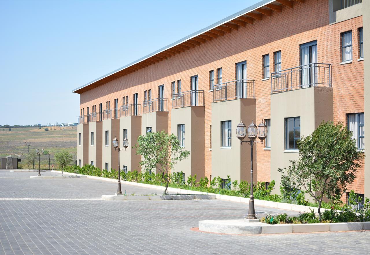 Regal Inn Hotel Мидранд Экстерьер фото